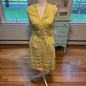 Boden yellow and white floral sleeveless dress. Size 4R. Pockets! Side zipper C1
